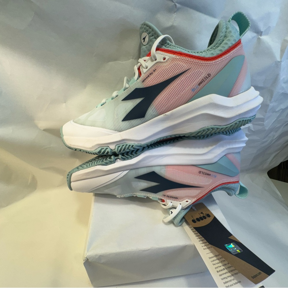 Diadora W size 8.5 NWT Speed Blueshield Fly 4 Plus AG Clay